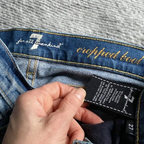 7 For All Mankind Boyfriend Jeans Cropped Bootcut Distressed Jeans Size 27 - Picture 13 of 14